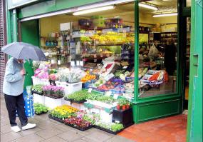 國外水果店面裝修效果圖