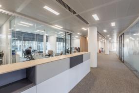 大氣簡約風公司經(jīng)理辦公室裝修效果圖片