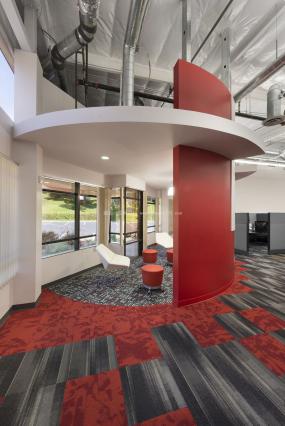 辦公室燈光設(shè)計(jì)效果圖片案例