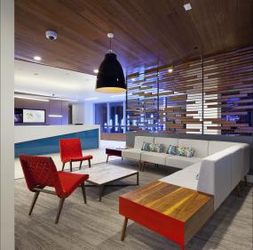 貿(mào)易公司前臺(tái)裝修實(shí)物圖片