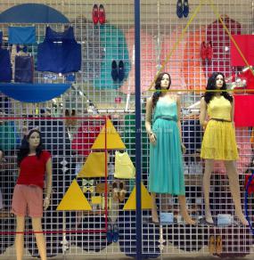 服裝店櫥窗裝修設計效果圖