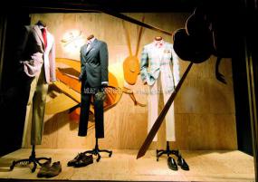 服裝店櫥窗設計裝修效果圖