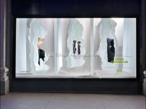 服裝店櫥窗設計效果圖片
