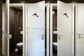 衛(wèi)生間門裝飾圖