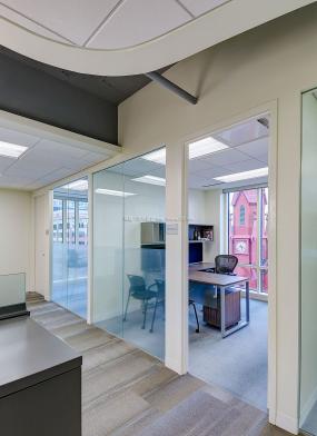 公司經(jīng)理辦公室裝飾裝修圖片