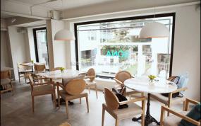 網(wǎng)紅甜品店裝修圖片