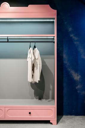 最新簡約風(fēng)格專賣店效果圖