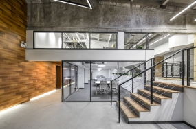 透明玻璃辦公裝修效果圖