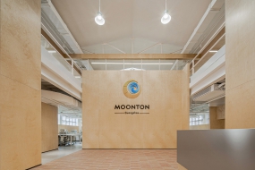 上海寫字樓辦公室裝修藍(lán)白風(fēng)圖