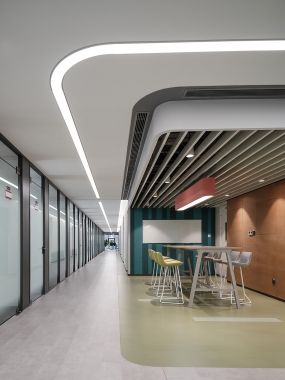 小型辦公室設(shè)計(jì)裝修吊頂圖